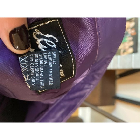 (Sold) Vintage Elizabeth New York Leather Skirt - Picture 8 of 8